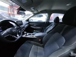 نیسان سێنترا